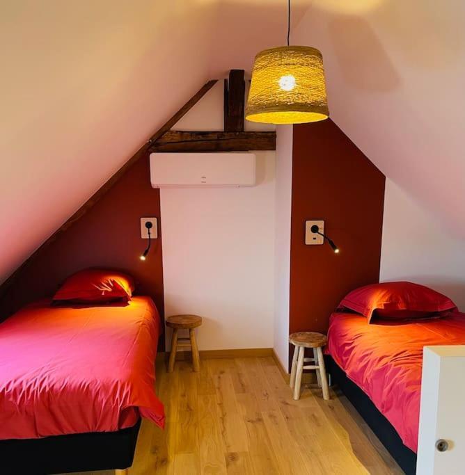 Le Chalet Des Bons Vivants Montaigu-le-Blin المظهر الخارجي الصورة